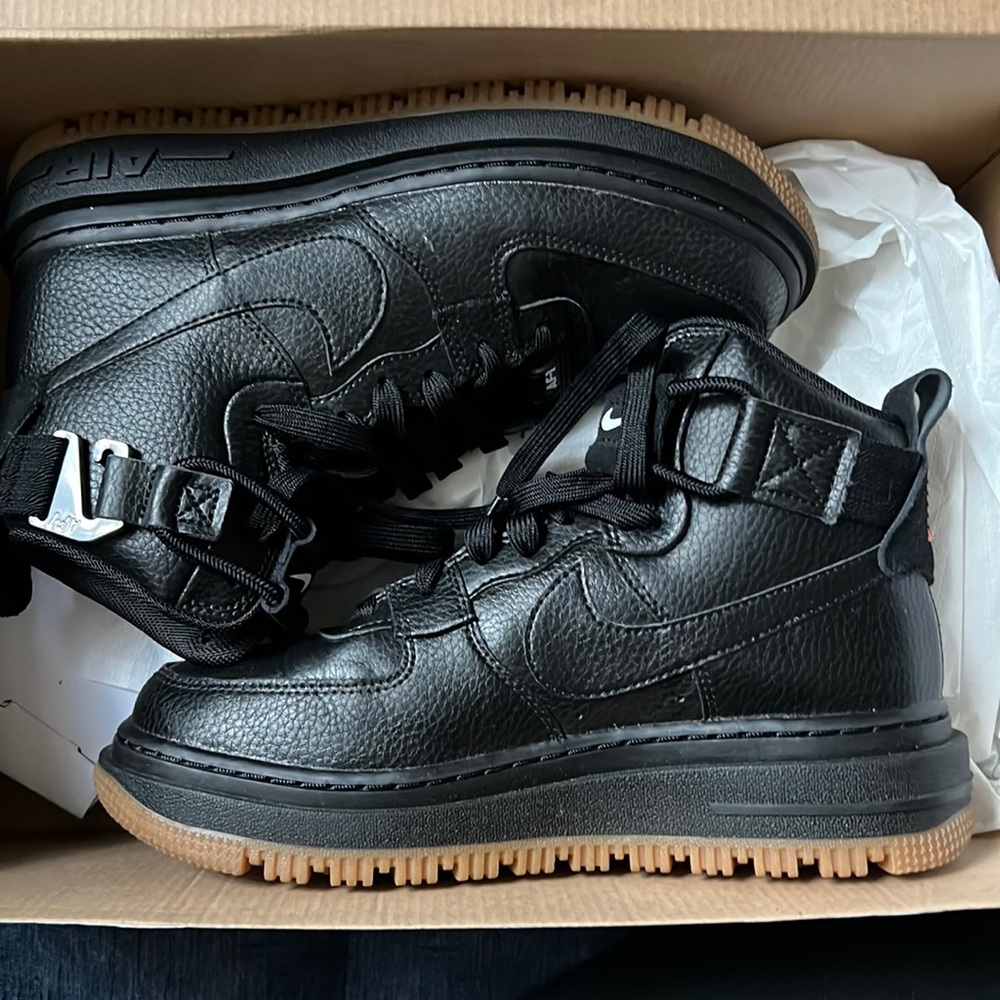 WOMEN'S NIKE AIR FORCE 1 HIGH UTILITY 2.0 SNEAKER BOOTS